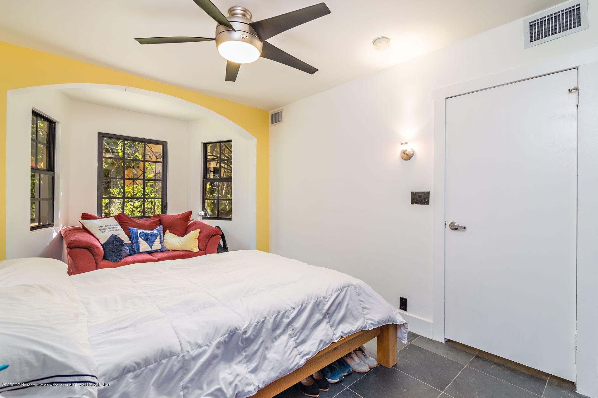 713 Sunset Road West Palm Beach, FL 33401 - Photo 29 of 47 29
