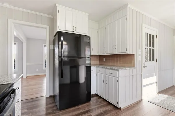 $325,000 | 2862 Spicewood Drive, Pfafftown, NC 27040