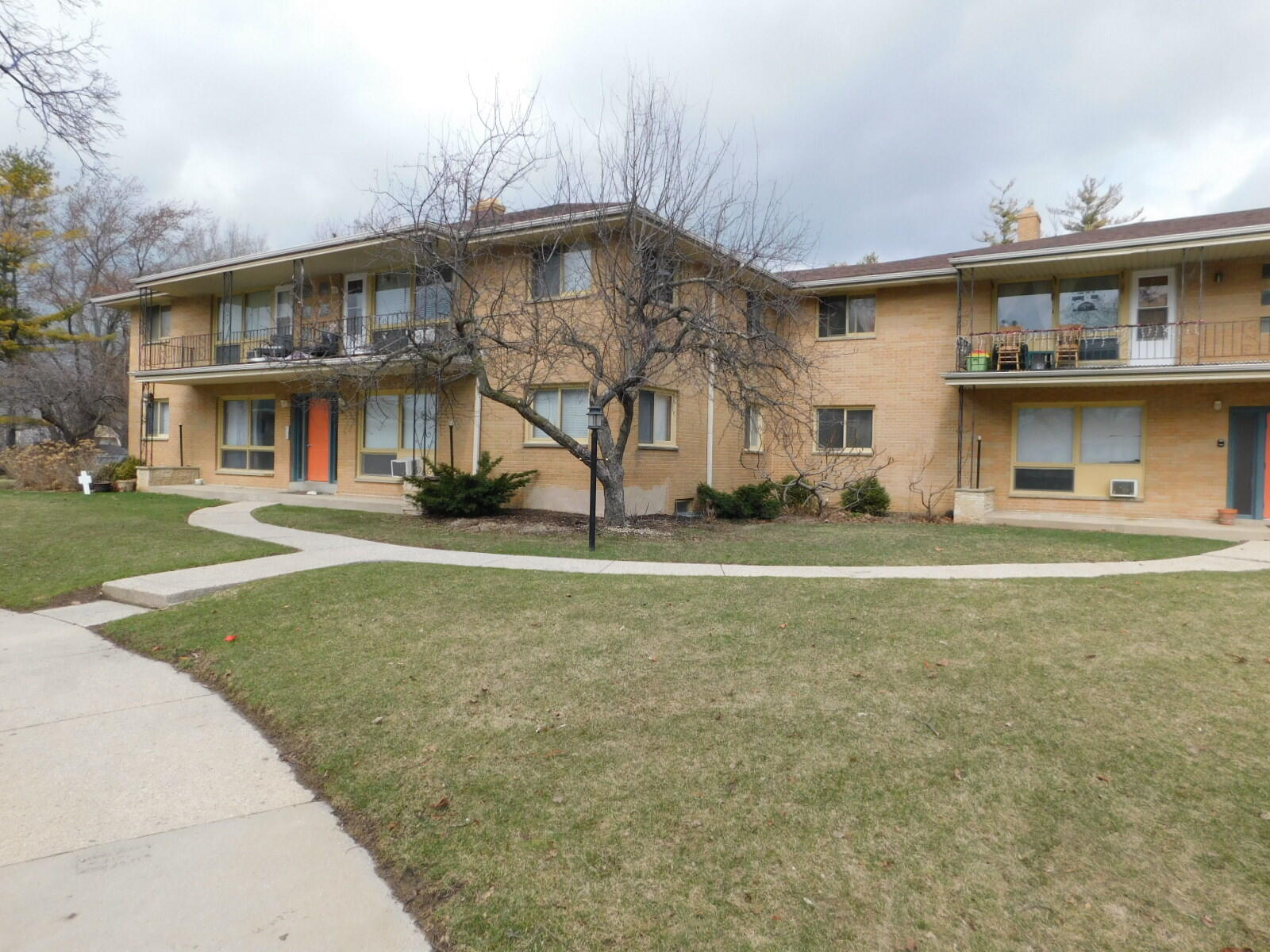 3536 South 77th Street, Unit 7 Milwaukee, WI 53220 - Photo 1 of 13 DSCN2616