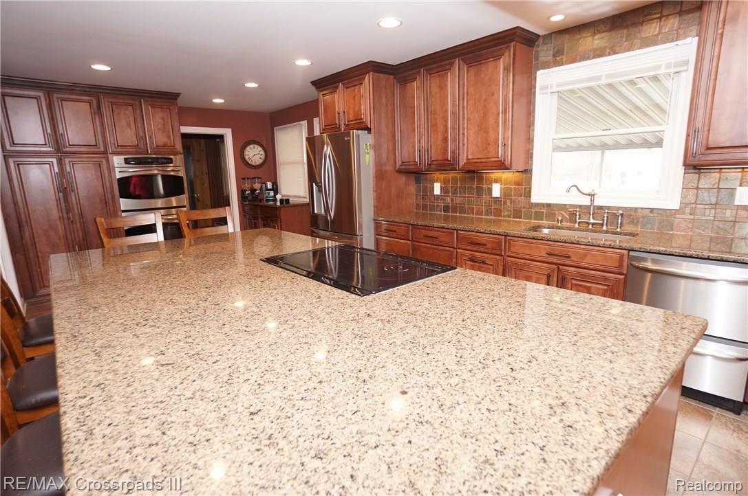 15487 Haggerty Road Belleville, MI 48111 - Photo 9 of 82 Gourmet Kitchen