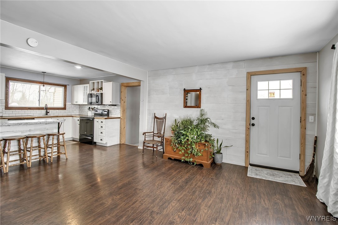 3346 Ewings Road Newfane, NY 14094 - Photo 8 of 31