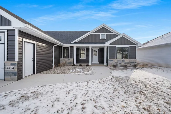 $554,900 | 4454 Nature Ridge, Green Bay, WI 54313