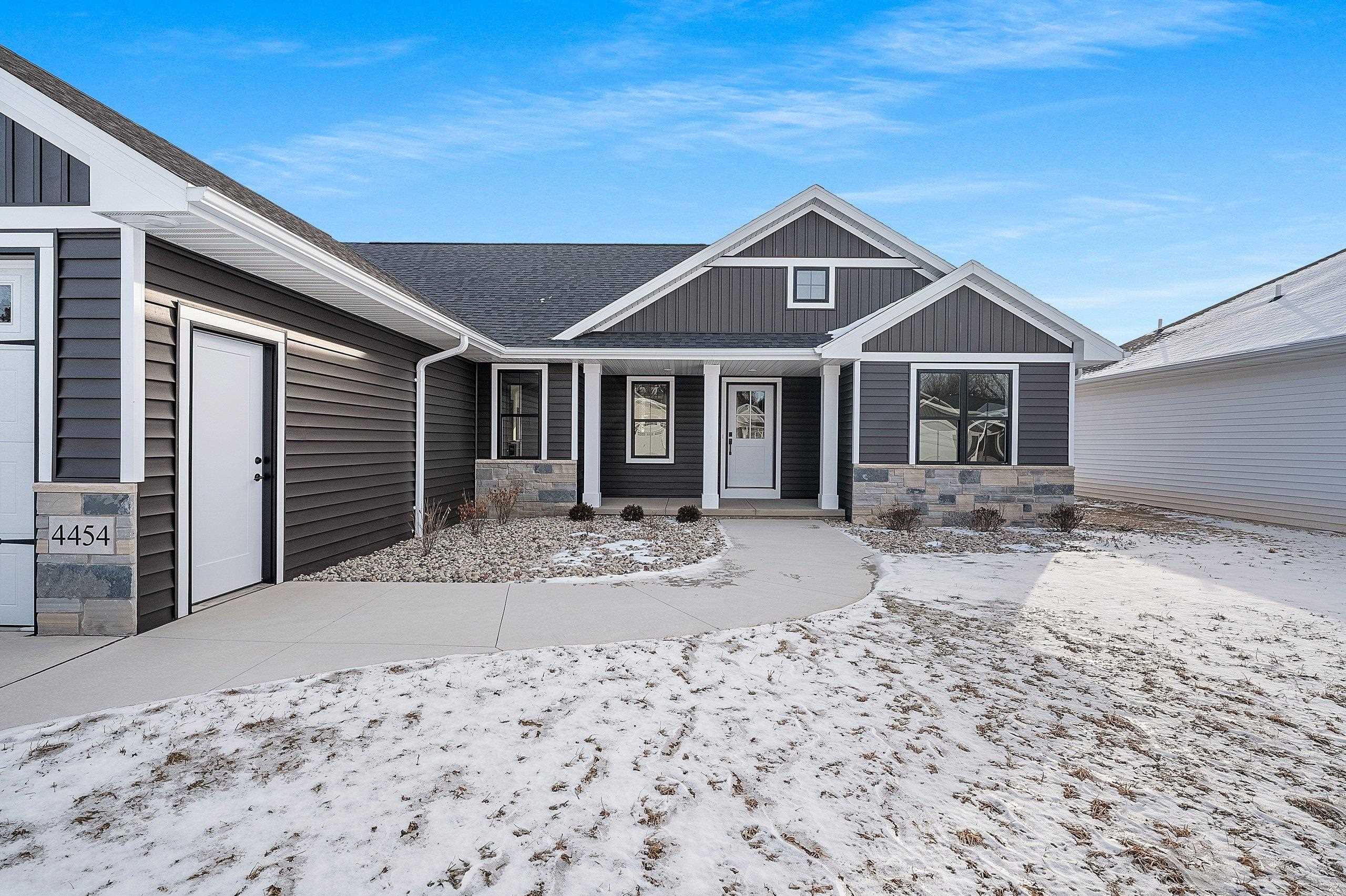 4454 Nature Ridge Green Bay, WI 54313 - Photo 2 of 48