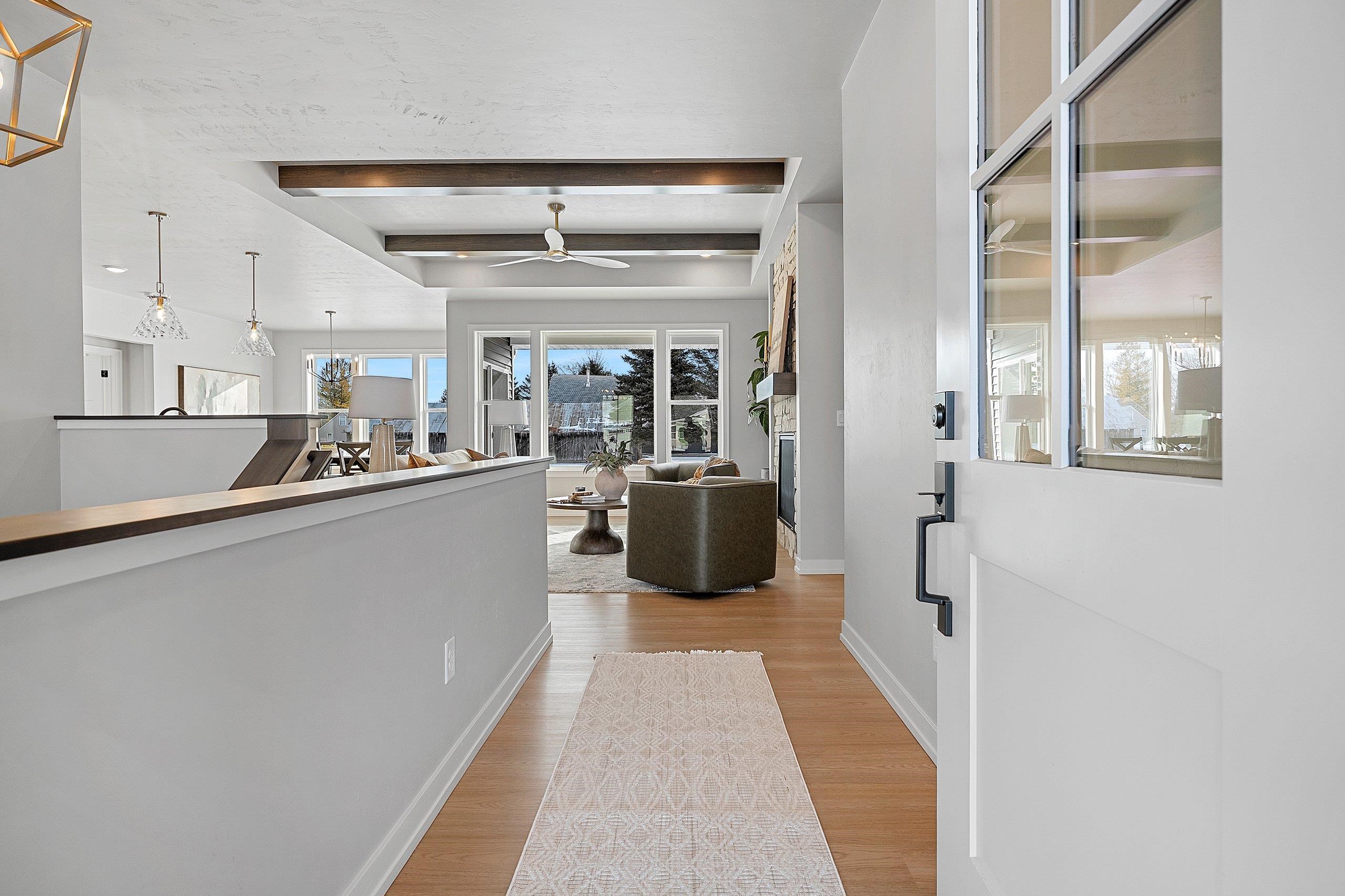 4454 Nature Ridge Green Bay, WI 54313 - Photo 3 of 48