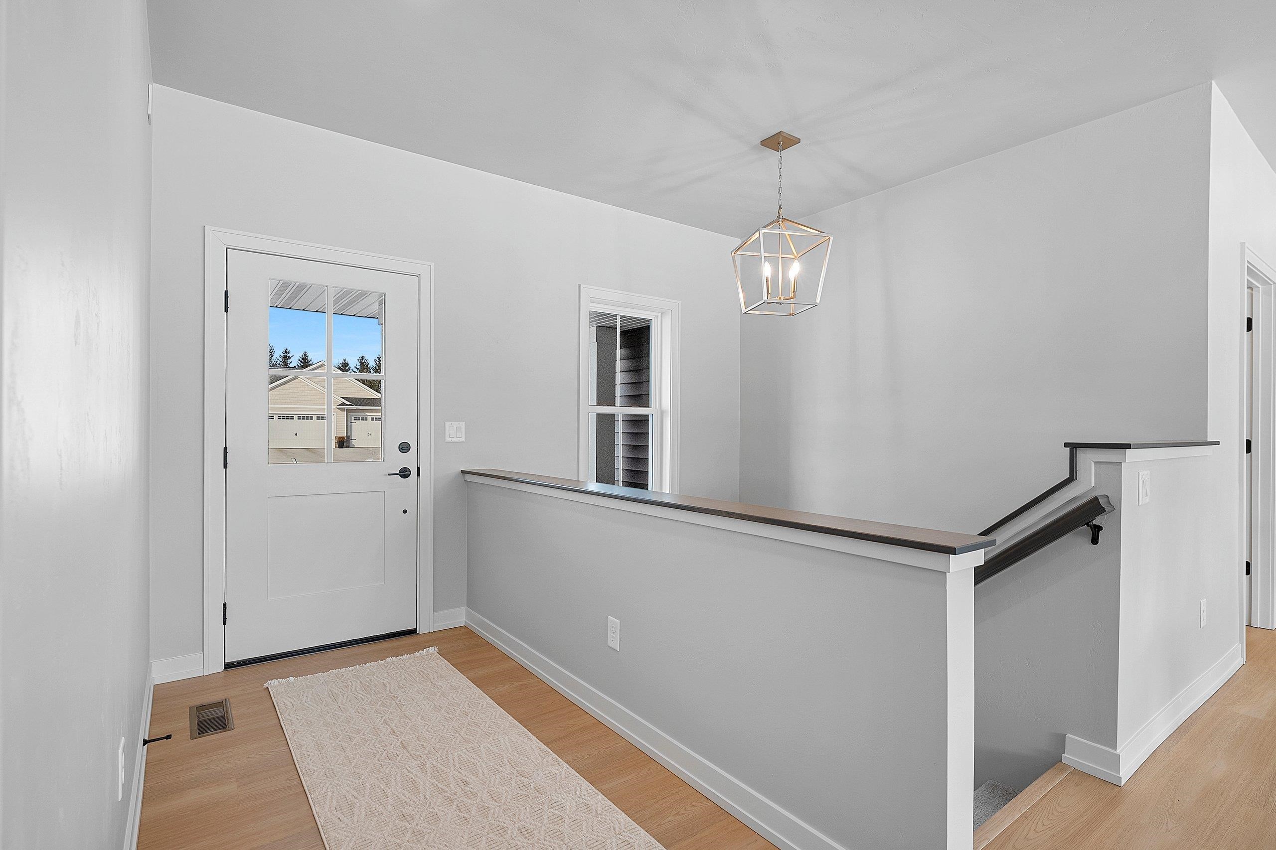 4454 Nature Ridge Green Bay, WI 54313 - Photo 4 of 48