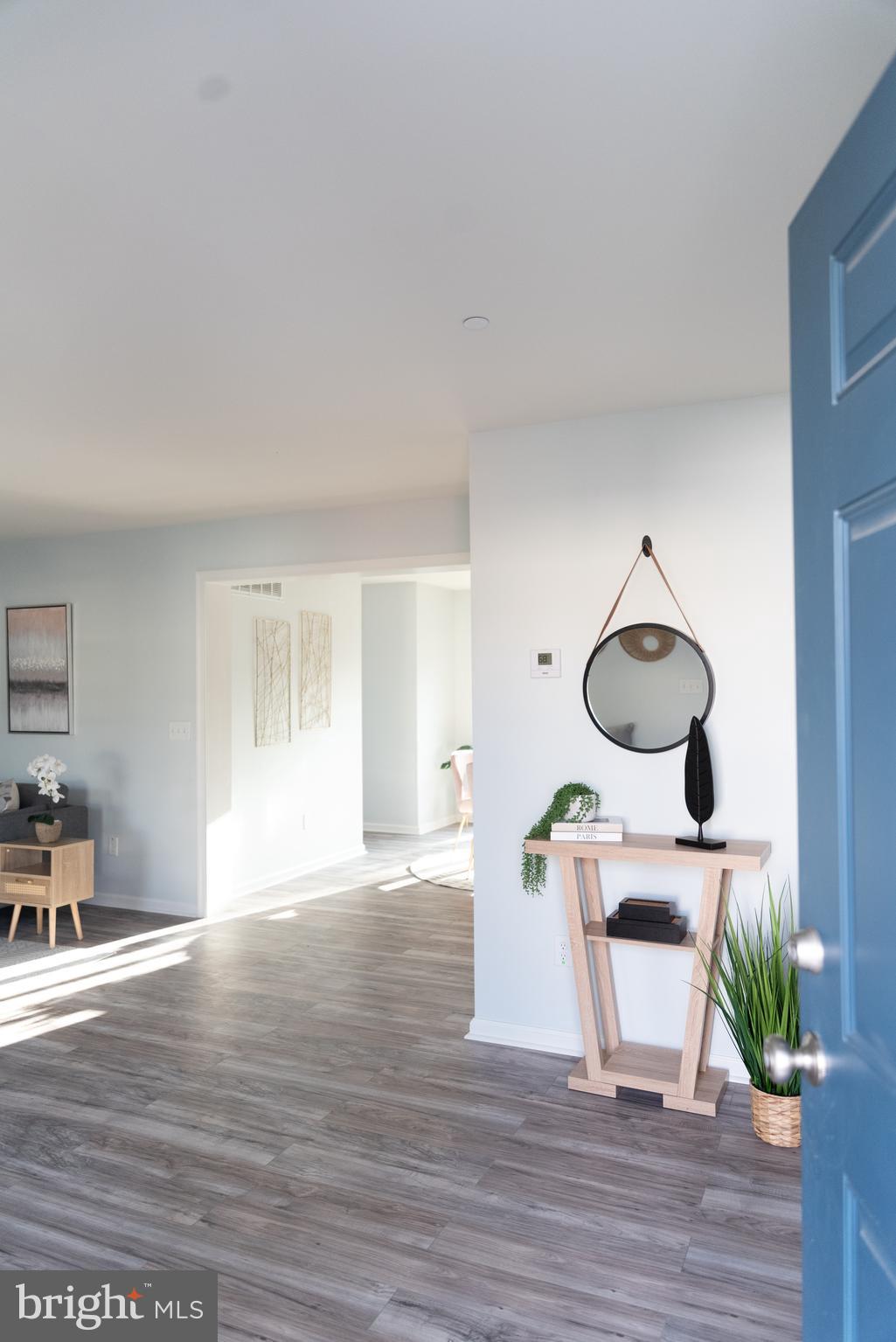 825 Selby Boulevard Edgewater, MD 21037 - Photo 5 of 55 Open entryway