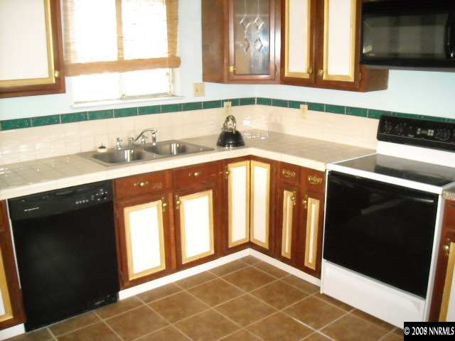 11825 Deodar Way Reno, NV 89506 - Photo 2 of 4 Photo 2