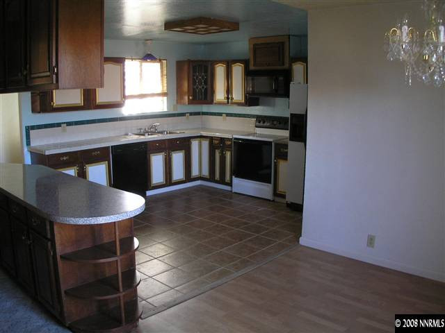 11825 Deodar Way Reno, NV 89506 - Photo 3 of 4 Photo 3