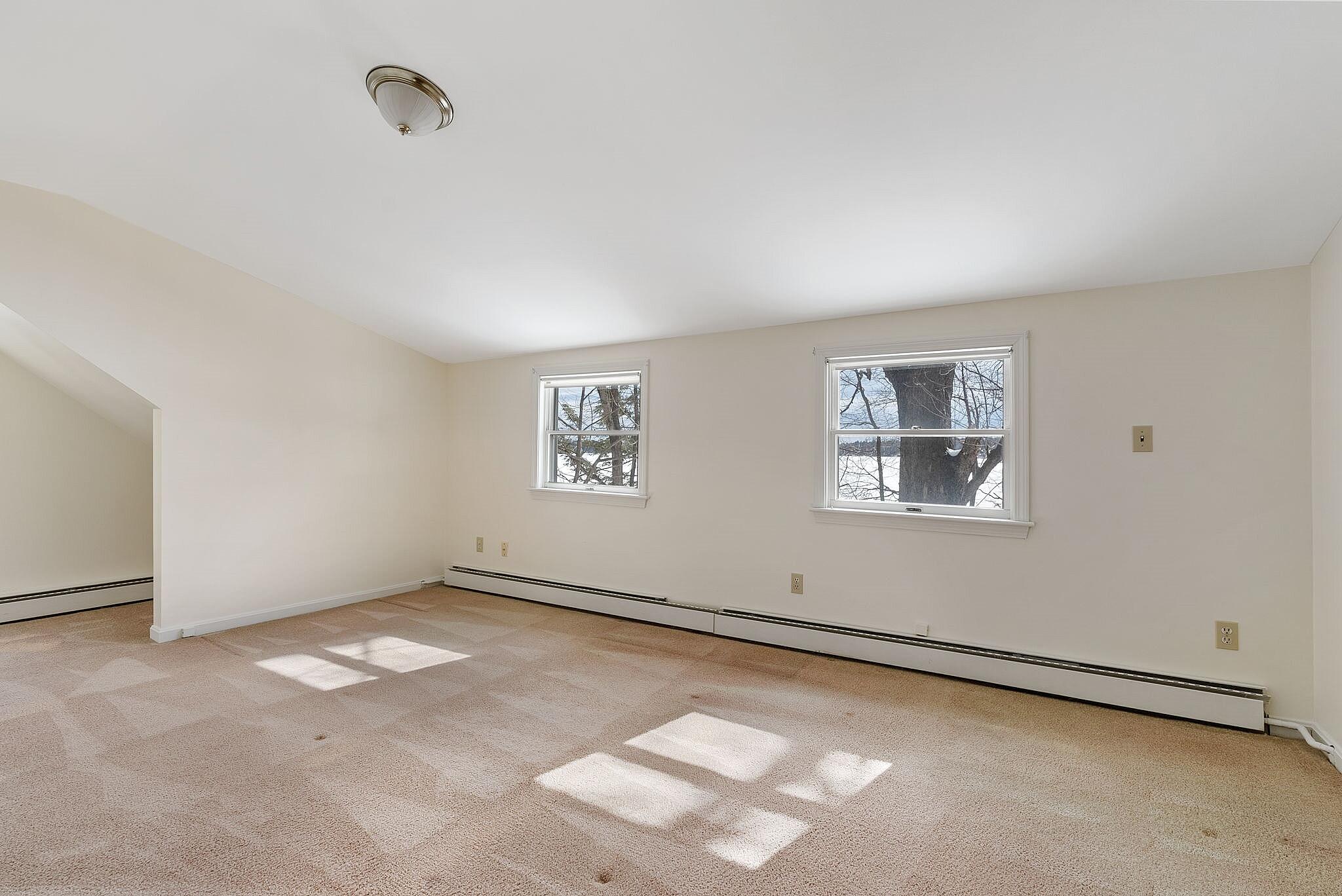 111 Cottage Road Windham, ME 04062 - Photo 18 of 36 Lakefront_Maine_Home_Tru Brits_Keller Wi