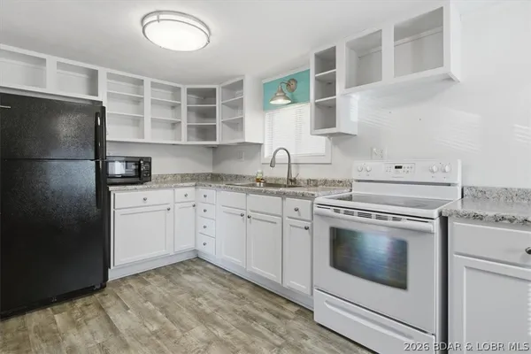 $229,900 | 391 Kansas City Way, Sunrise Beach, MO 65079