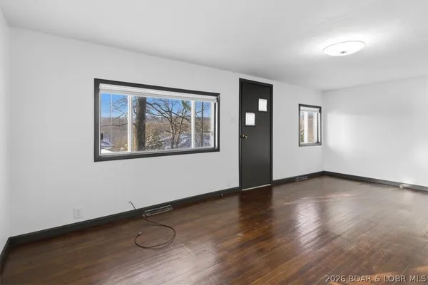 $229,900 | 391 Kansas City Way, Sunrise Beach, MO 65079