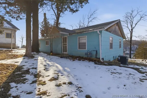 $229,900 | 391 Kansas City Way, Sunrise Beach, MO 65079