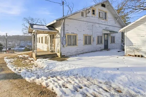 $229,900 | 391 Kansas City Way, Sunrise Beach, MO 65079