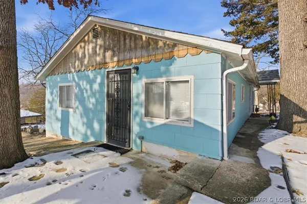 $229,900 | 391 Kansas City Way, Sunrise Beach, MO 65079