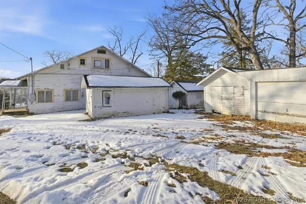 $229,900 | 391 Kansas City Way, Sunrise Beach, MO 65079