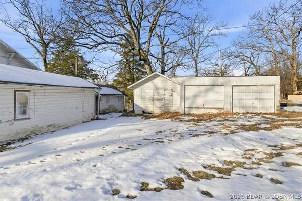 $229,900 | 391 Kansas City Way, Sunrise Beach, MO 65079