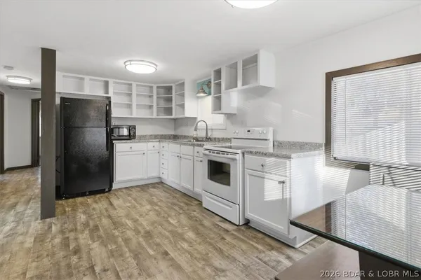 $229,900 | 391 Kansas City Way, Sunrise Beach, MO 65079