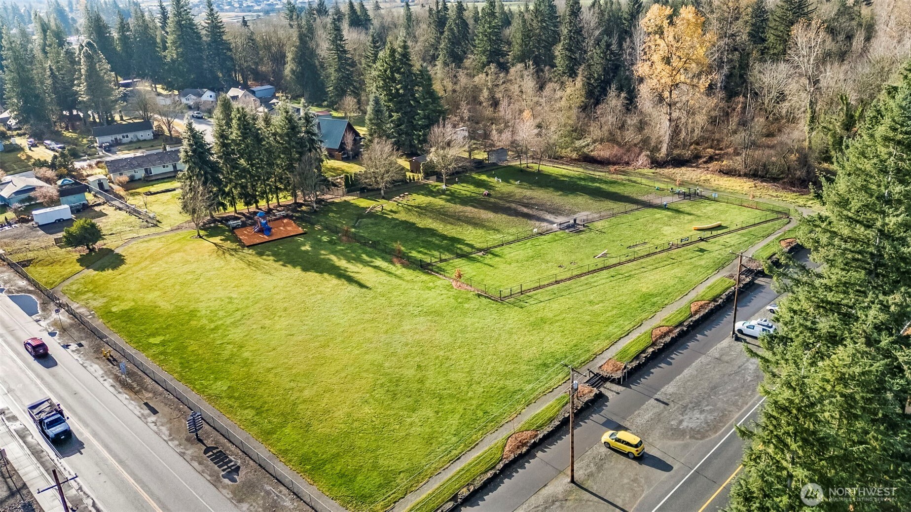 1595 Lockridge Loop East Enumclaw, WA 98022 - Photo 36 of 38