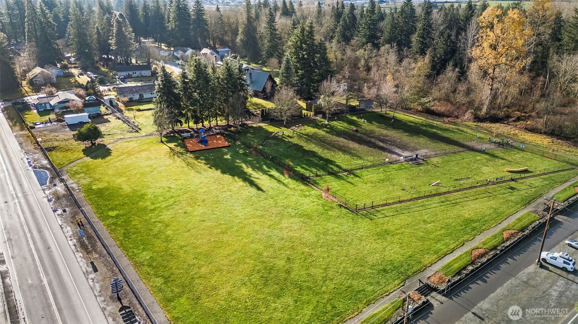 1595 Lockridge Loop East Enumclaw, WA 98022 - Photo 37 of 38