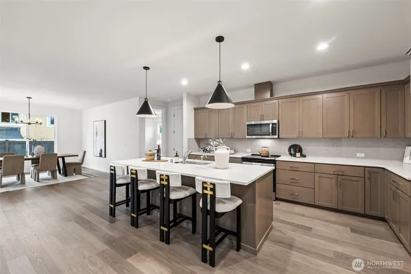$1,024,950 | 1595 Lockridge Loop East, Enumclaw, WA 98022