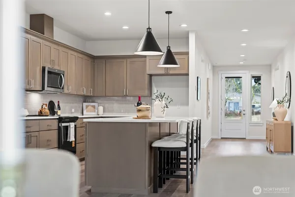 $1,024,950 | 1595 Lockridge Loop East, Enumclaw, WA 98022