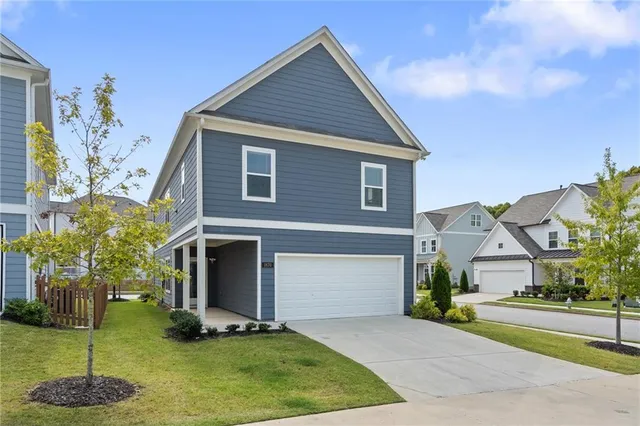 a view of a house with entertaining space