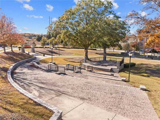 a car parked in front of a building