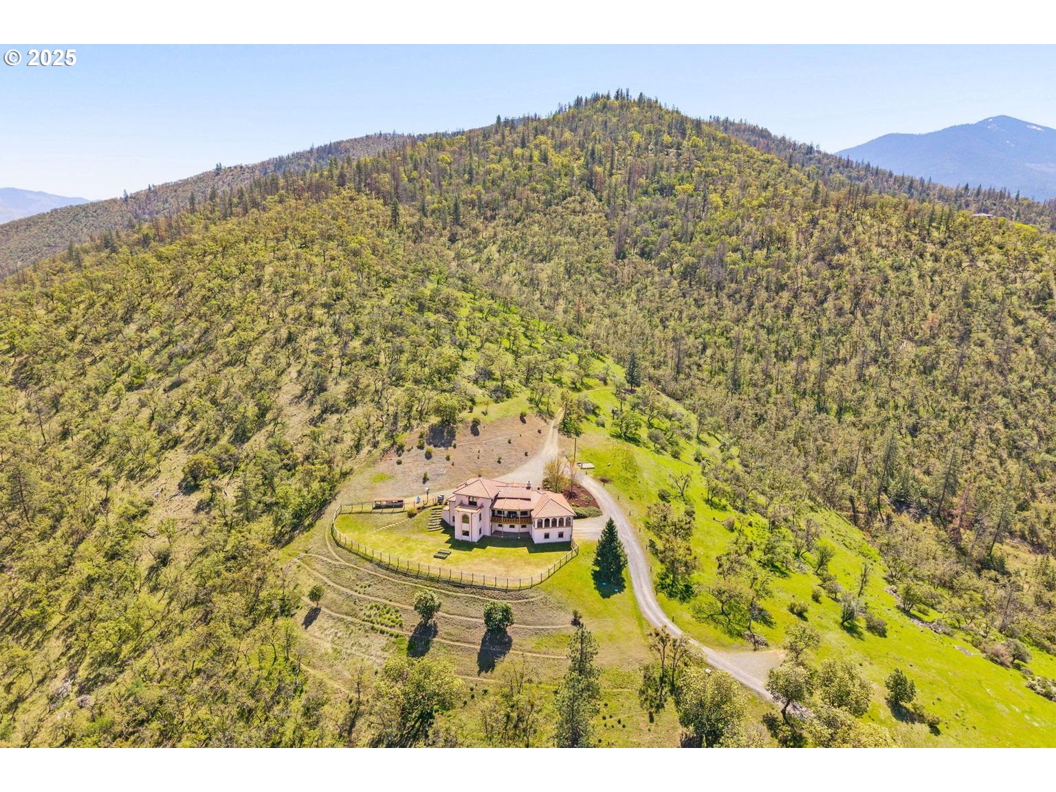 2816 Quail Run Road Talent, OR 97540 - Photo 38 of 43 a bathroom with a sink and a mirror
