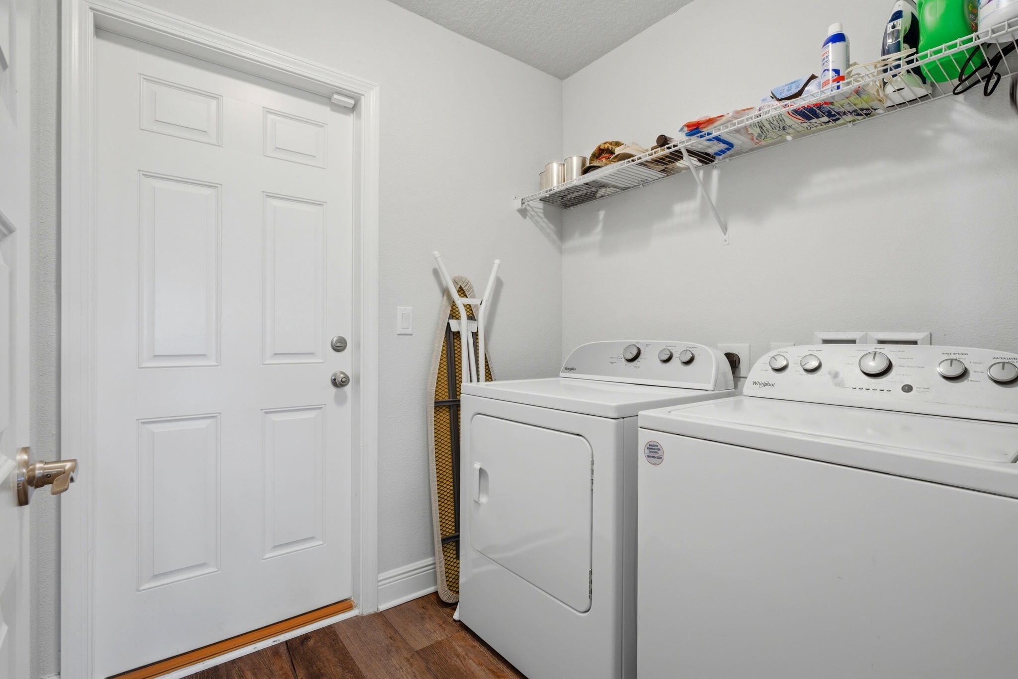 142 Ridgeway Circle Crestview, FL 32536 - Photo 37 of 41 a utility room with dryer and washer