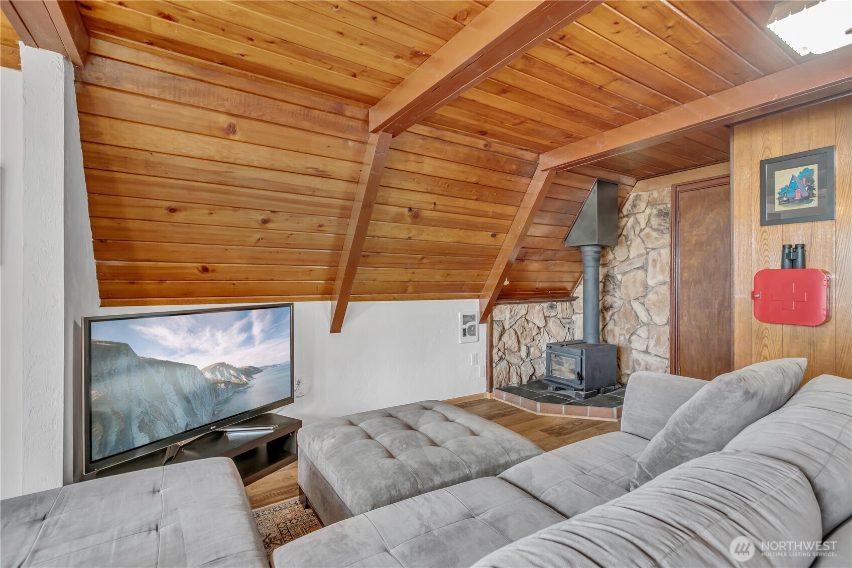 640 East Rauschert Road Grapeview, WA 98546 - Photo 13 of 37 Gallery Image 13