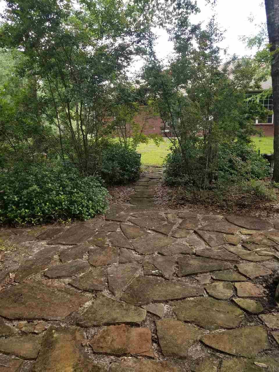 8641 Fields Road Milton, FL 32583 - Photo 18 of 18 Gallery Image 18