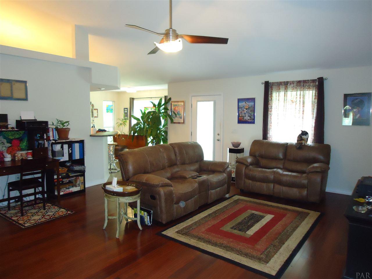 8641 Fields Road Milton, FL 32583 - Photo 5 of 18 Gallery Image 5