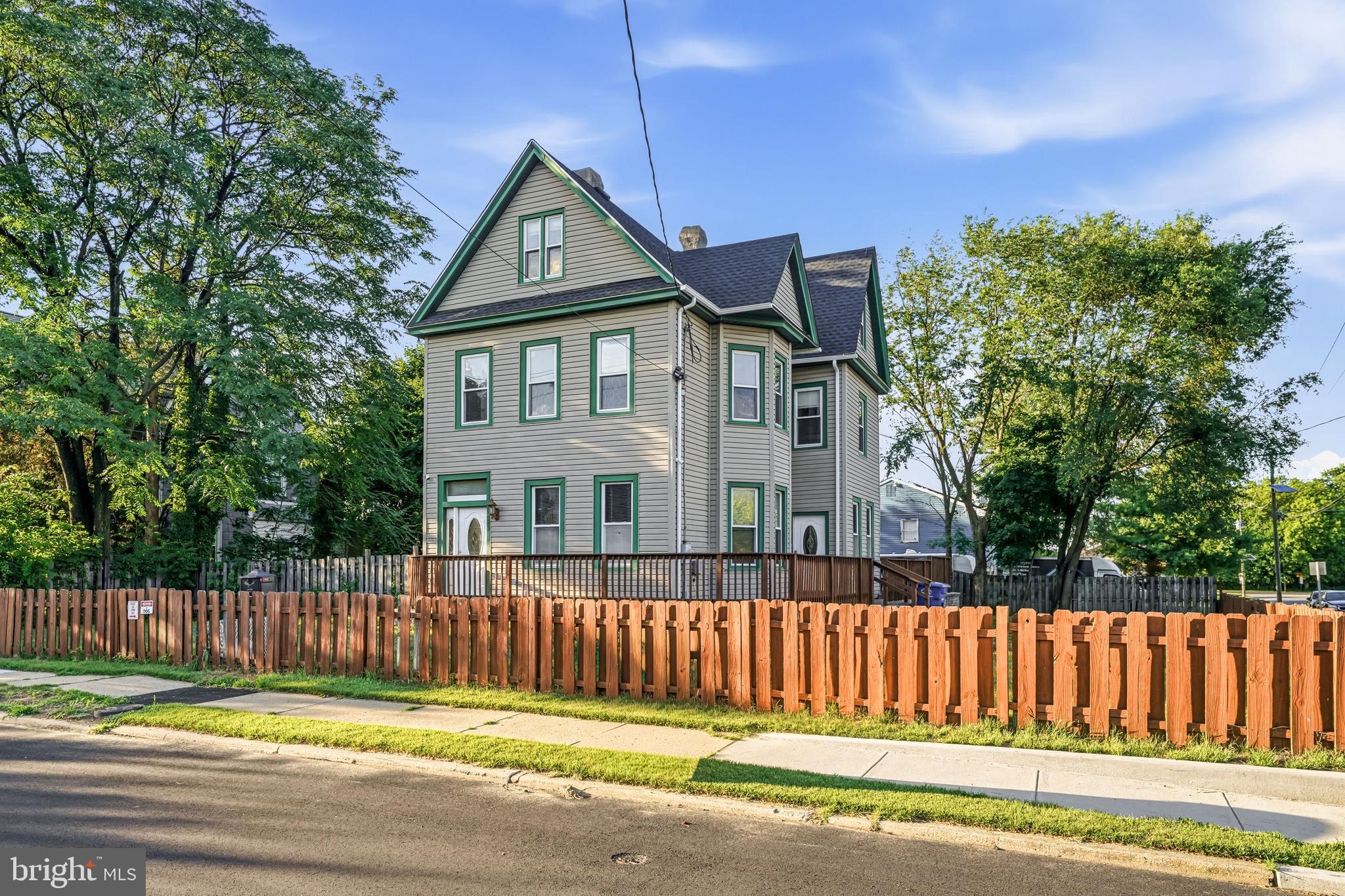 339 Filmore Street Riverside, NJ 08075 - Photo 4 of 53