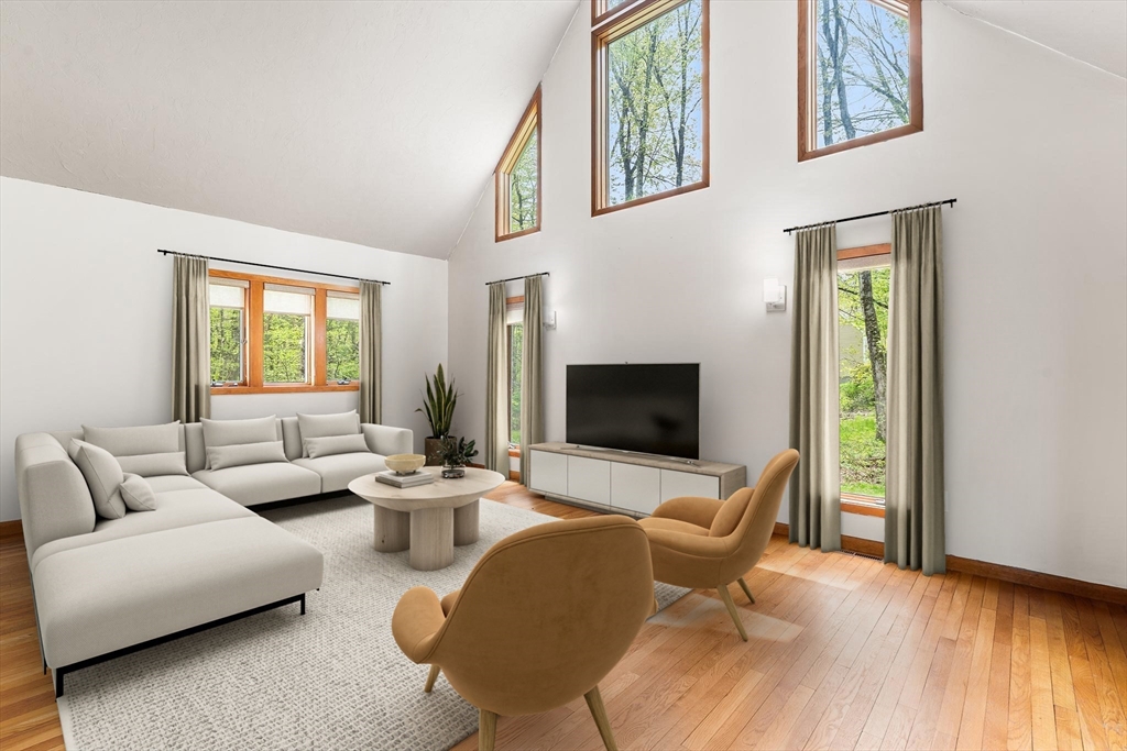 320 Nagog Hill Road Acton, MA 01720 - Photo 4 of 39