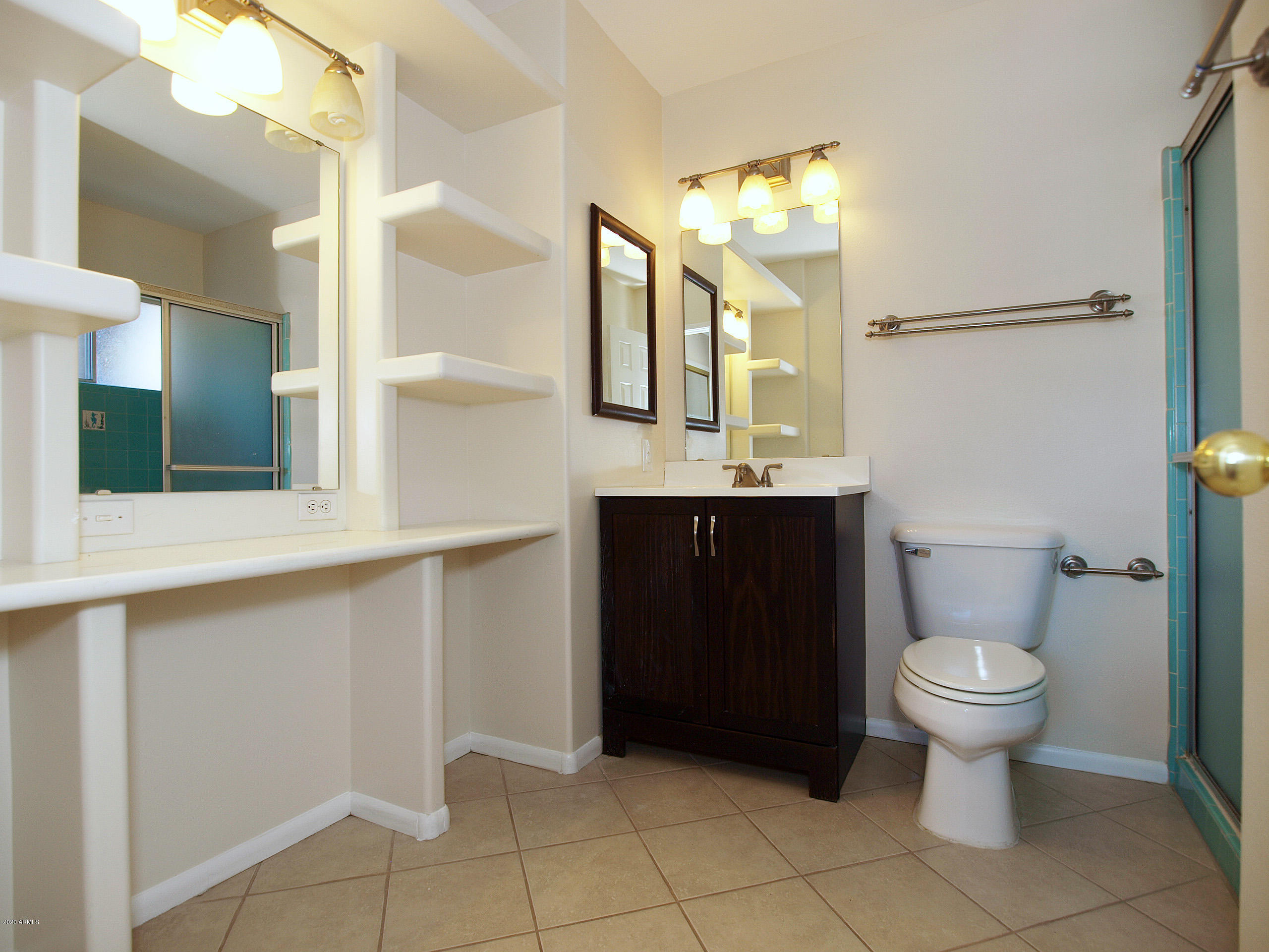 4115 West Griswold Road Phoenix, AZ 85051 - Photo 14 of 22 15