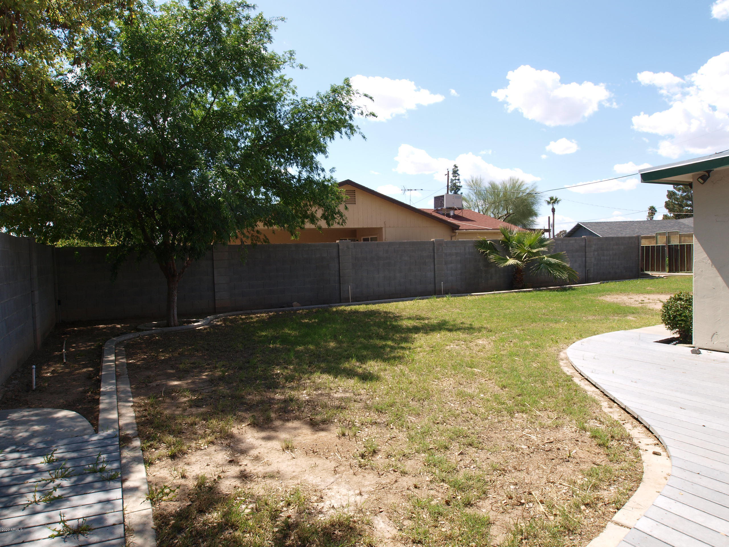 4115 West Griswold Road Phoenix, AZ 85051 - Photo 17 of 22 18