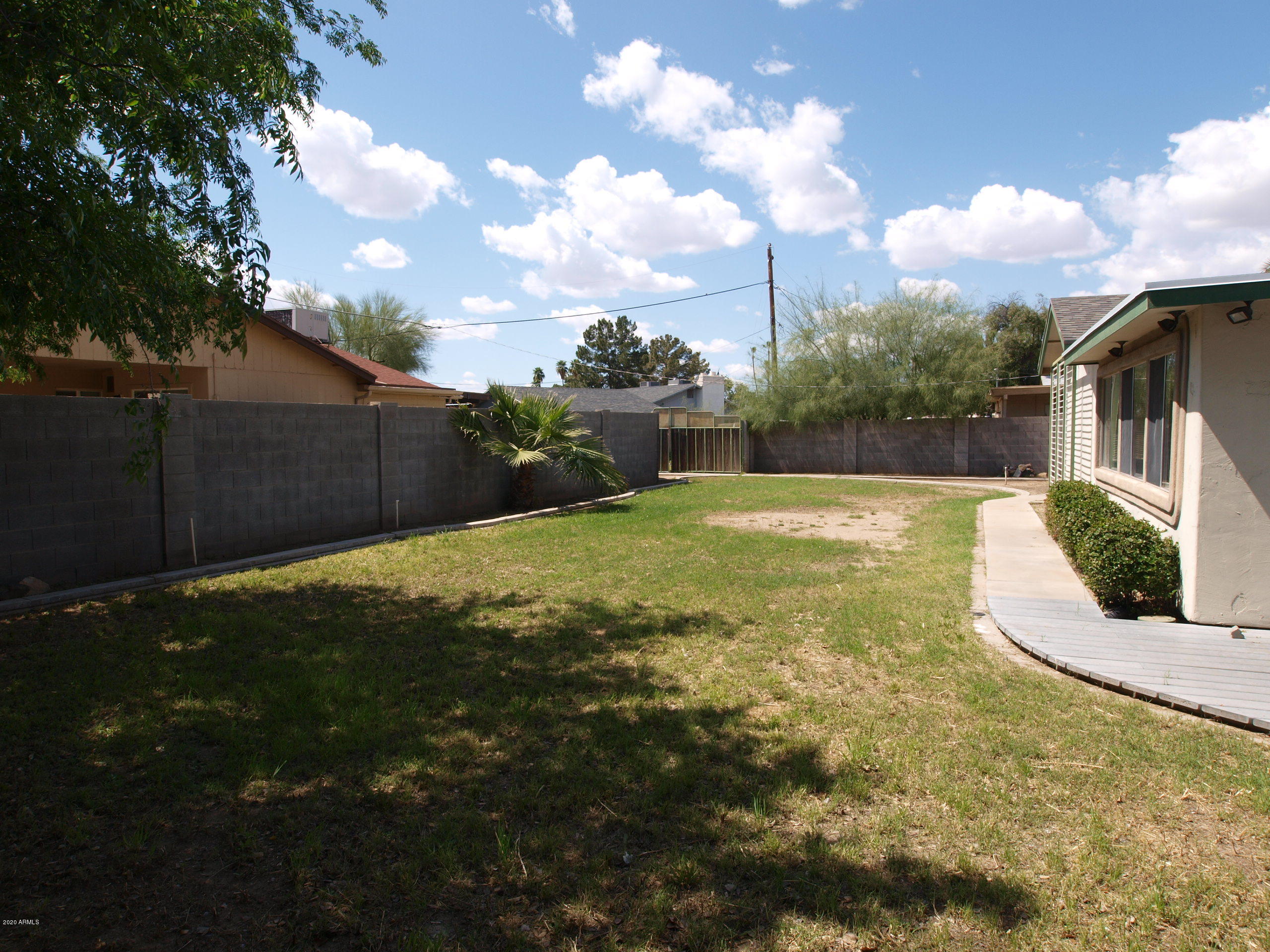 4115 West Griswold Road Phoenix, AZ 85051 - Photo 19 of 22 20