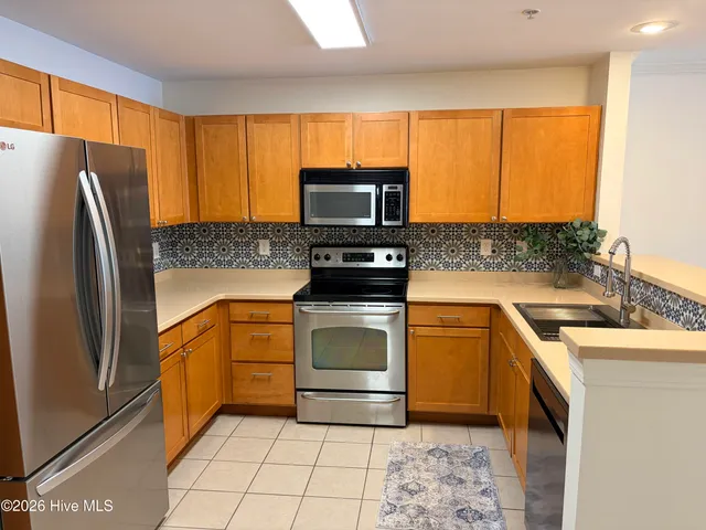 $1,700 | 2820 Bloomfield Lane, Unit 108, Wilmington, NC 28412