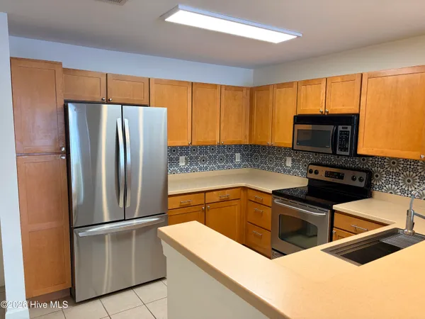 $1,600 | 2820 Bloomfield Lane, Unit 108, Wilmington, NC 28412
