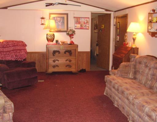 910 Fredonia Road Stoneboro, PA 16153 - Photo 3 of 13 Living Room.