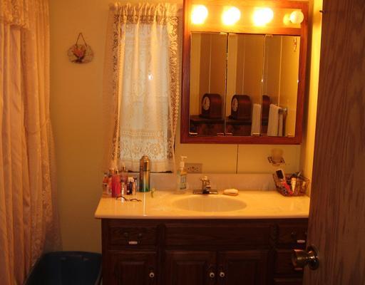 910 Fredonia Road Stoneboro, PA 16153 - Photo 5 of 13 Full Bath.