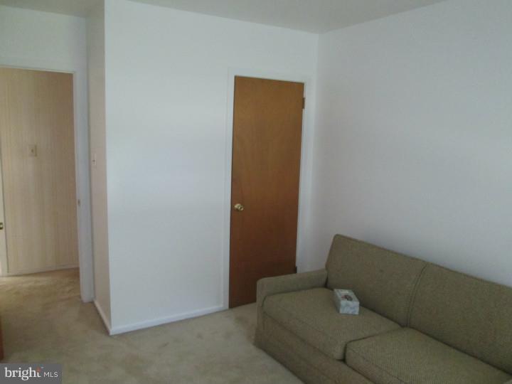 2400 Winding Road Hatboro, PA 19040 - Photo 16 of 17 Gallery Image 16
