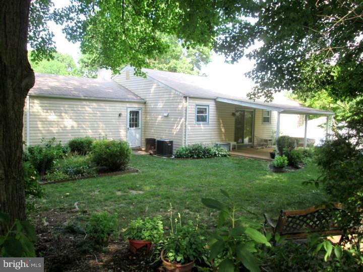 2400 Winding Road Hatboro, PA 19040 - Photo 6 of 17 Gallery Image 6