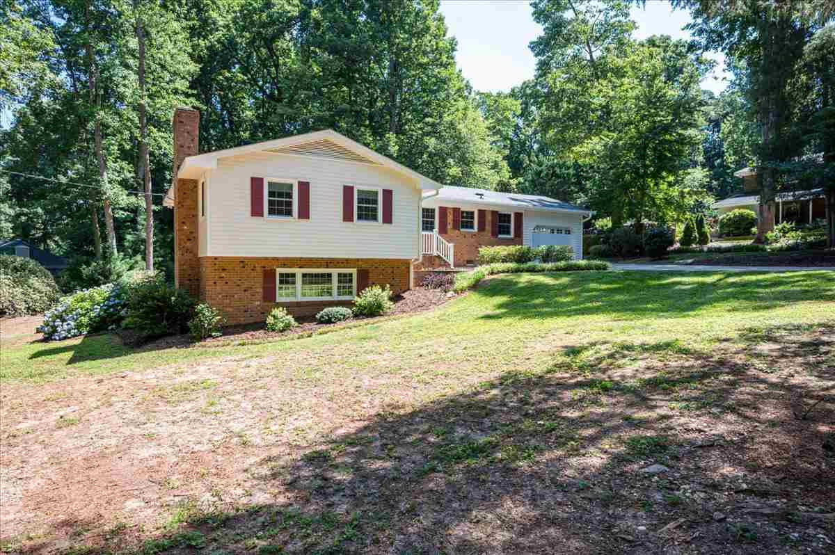 6612 Clinton Place Raleigh, NC 27607 - Photo 3 of 29 Photo 3