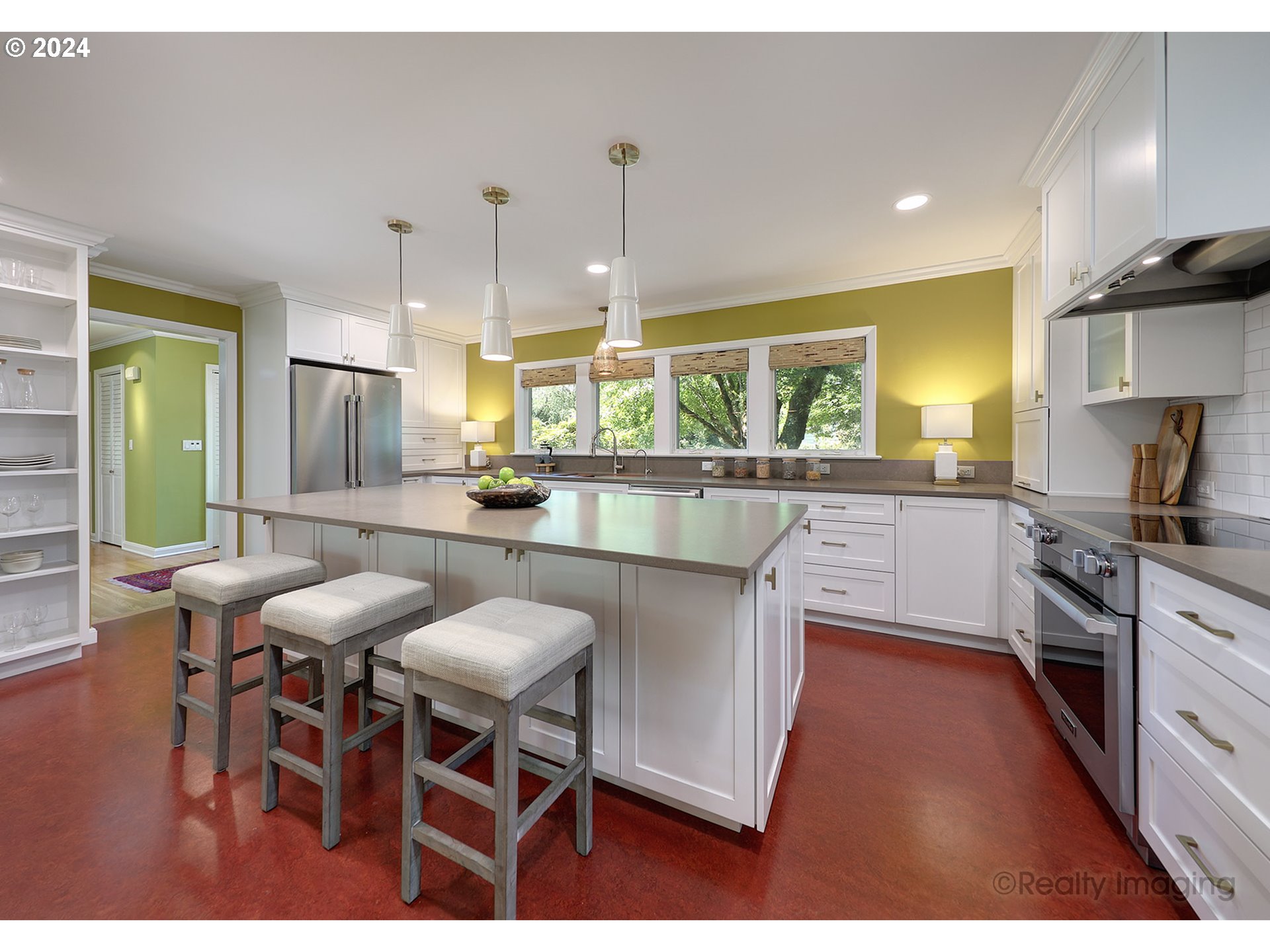 4270 Southwest 75th Avenue Portland, OR 97225 - Photo 13 of 47 Gallery Image 13