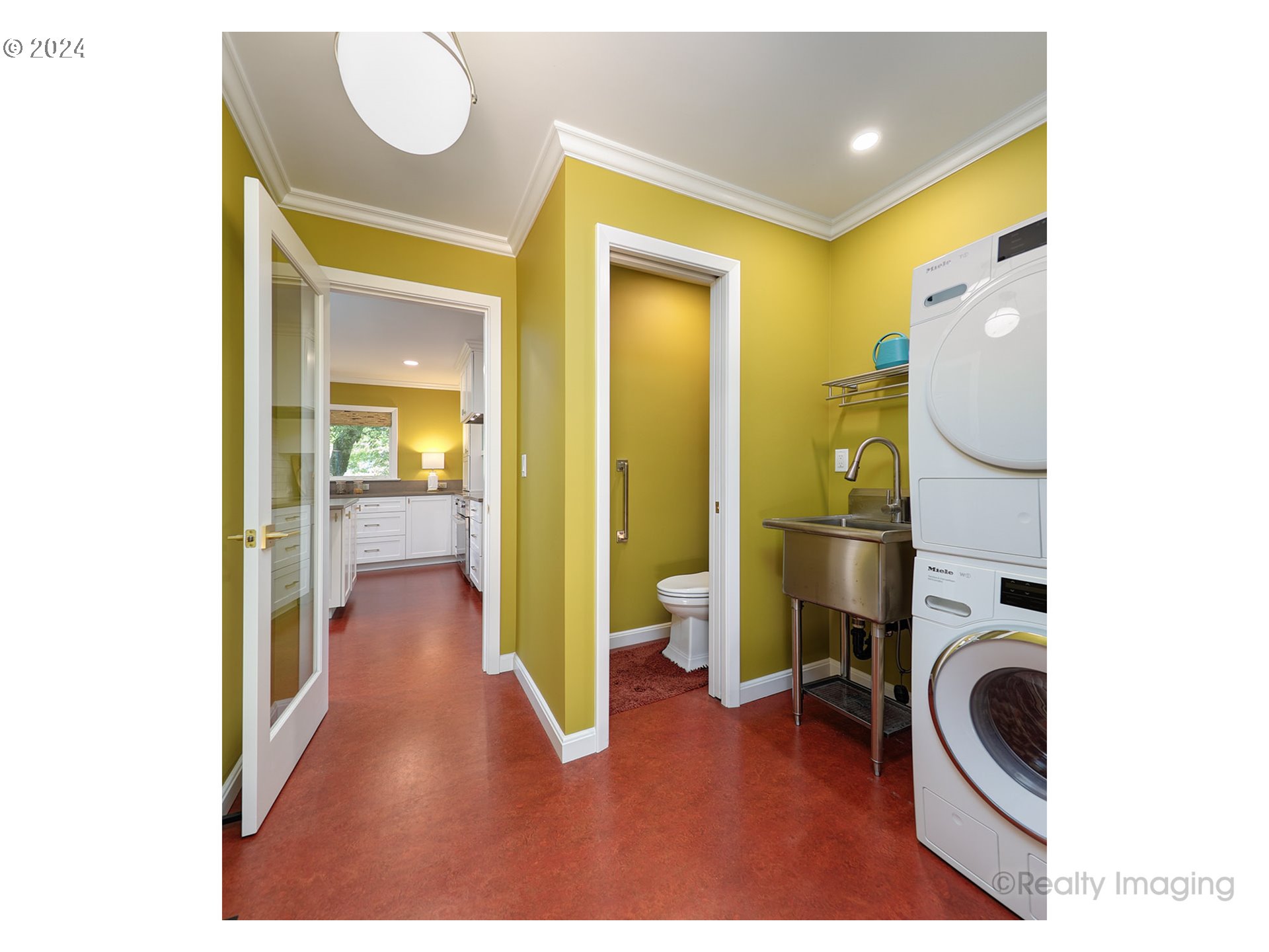 4270 Southwest 75th Avenue Portland, OR 97225 - Photo 17 of 47 Gallery Image 17