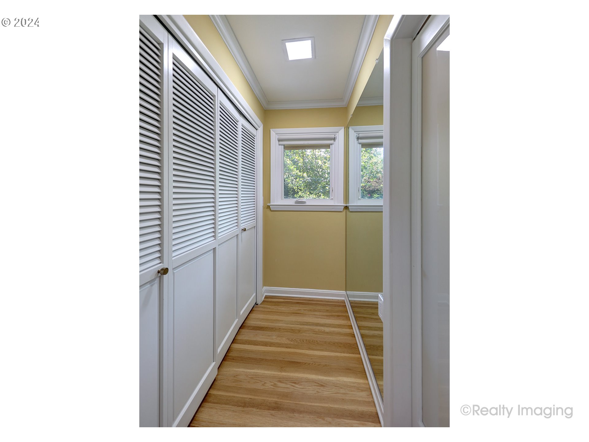 4270 Southwest 75th Avenue Portland, OR 97225 - Photo 21 of 47 Gallery Image 21