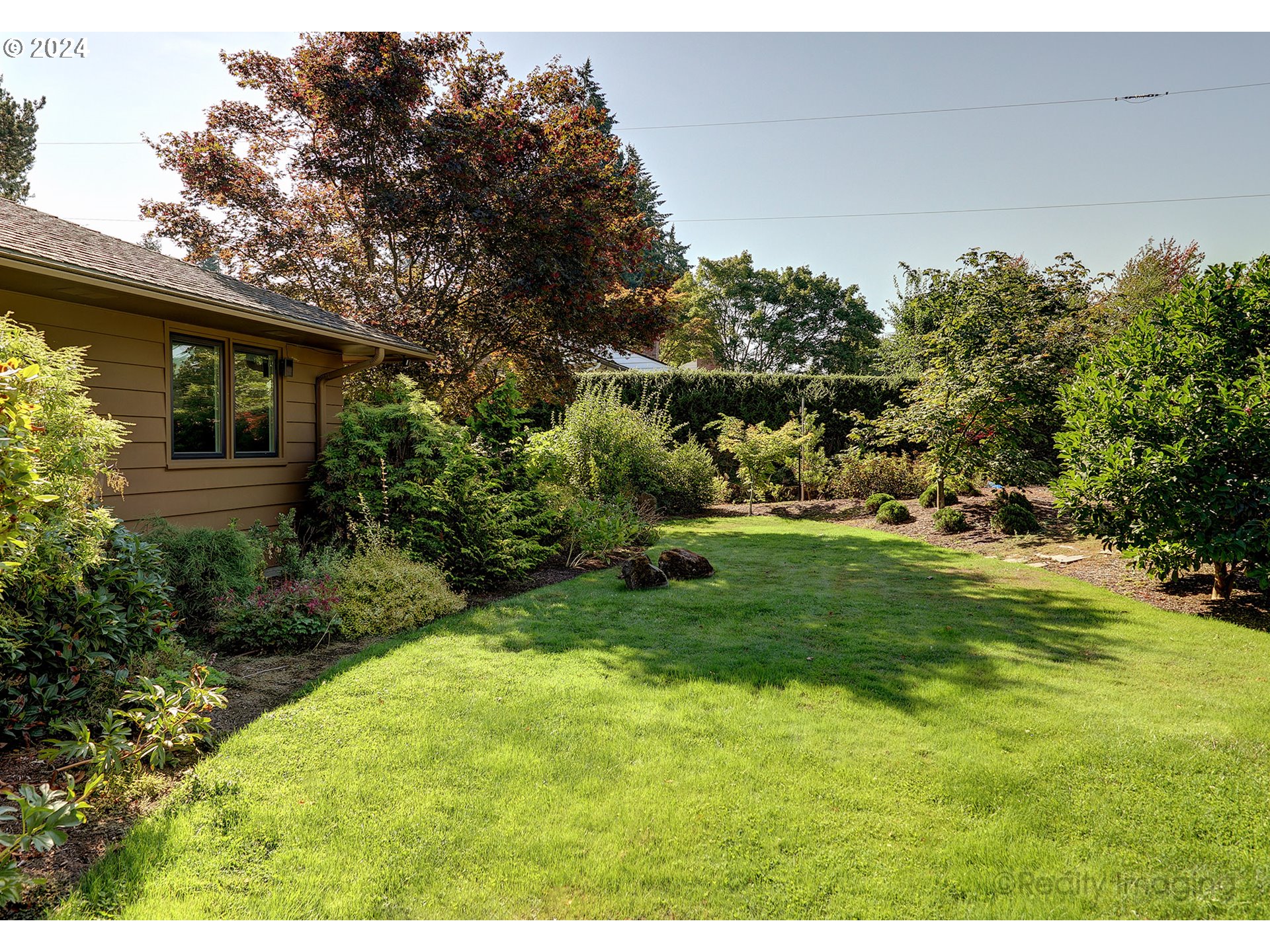4270 Southwest 75th Avenue Portland, OR 97225 - Photo 4 of 47 Gallery Image 4