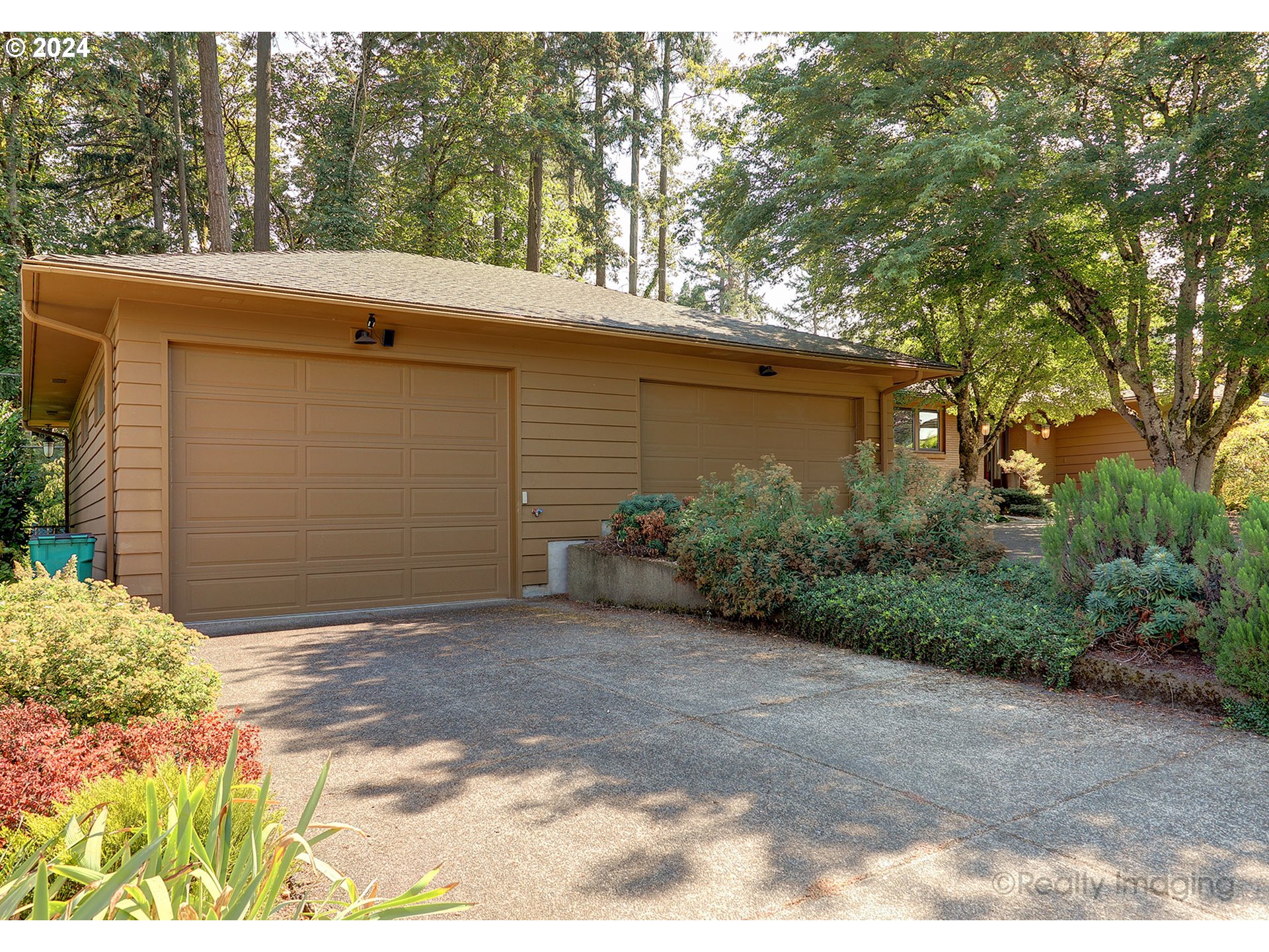 4270 Southwest 75th Avenue Portland, OR 97225 - Photo 42 of 47 Gallery Image 42