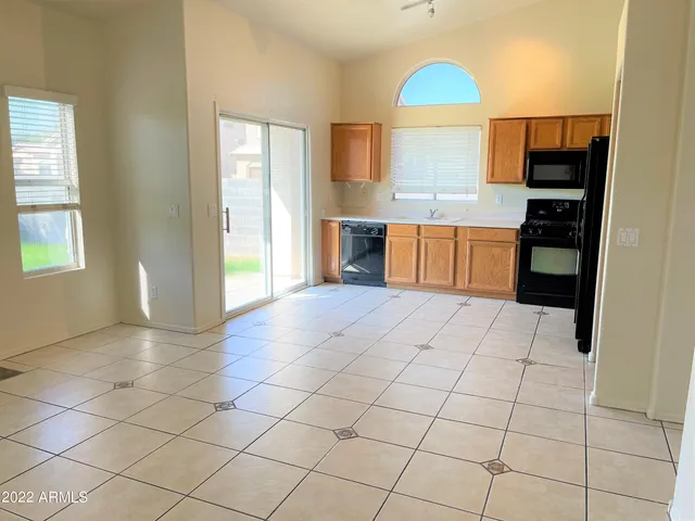 $2,195 | 1691 East Park Avenue, Chandler, AZ 85225